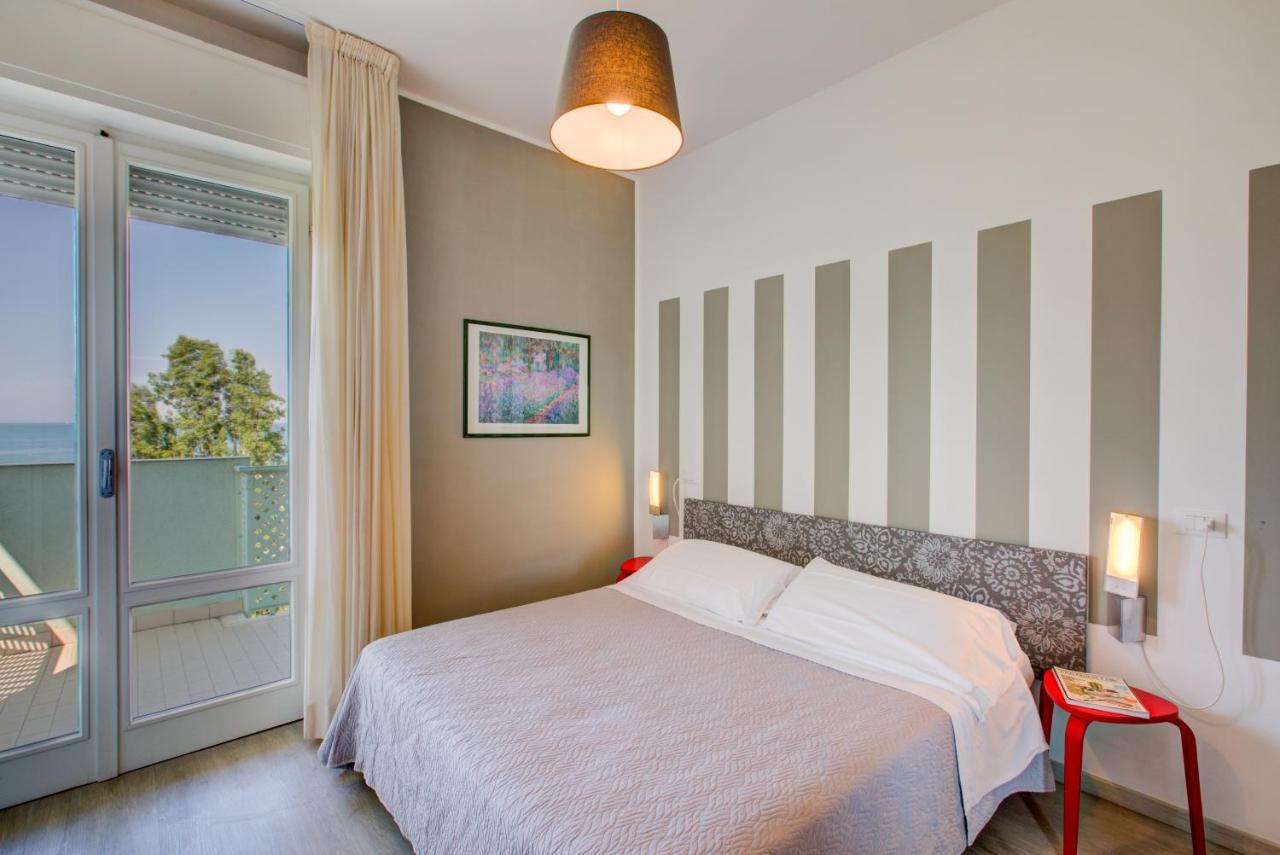 Hotel Ivano Rimini Esterno foto